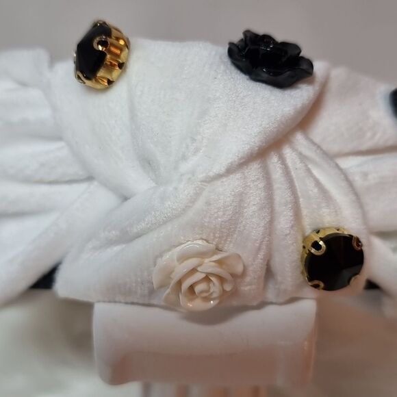 VELVET SUGAR SKULL FLORAL JEWELED HEADBAND - Picture 6 of 10